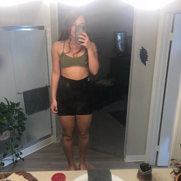 Flowerpothandmade shorts - Picture 3 of 3